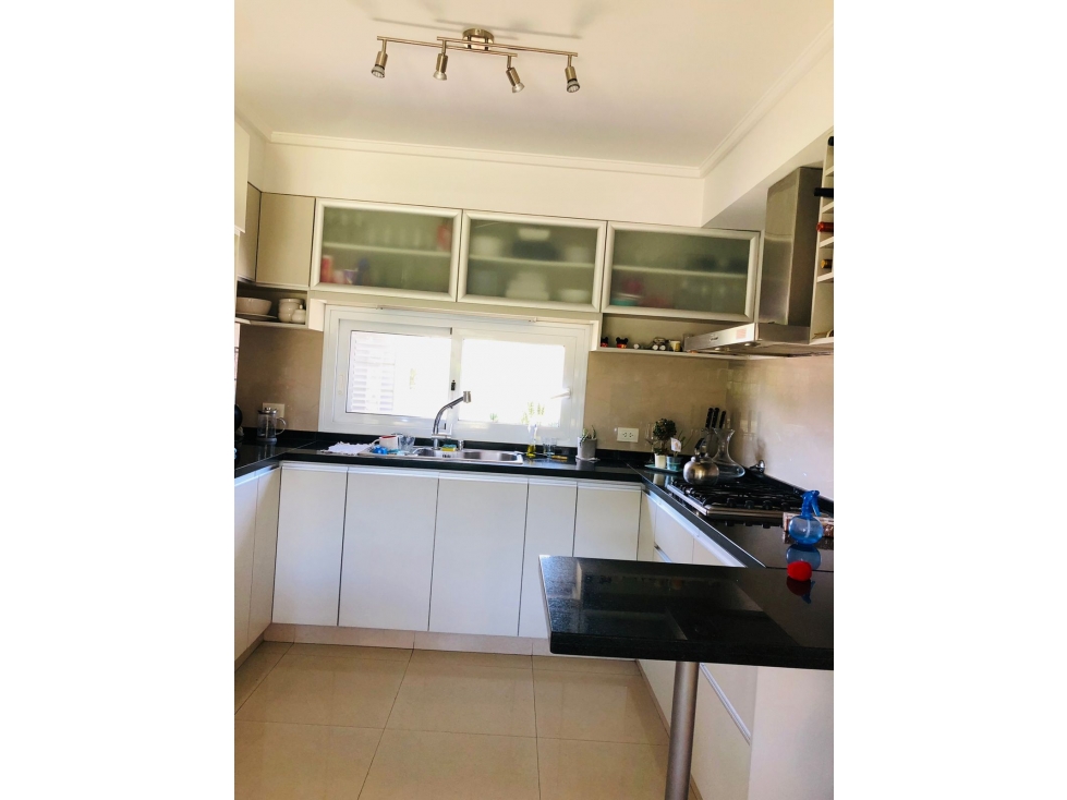VENTA CASA EN BARRIO LAS MARIAS, LUJAN BS AS — foto 5