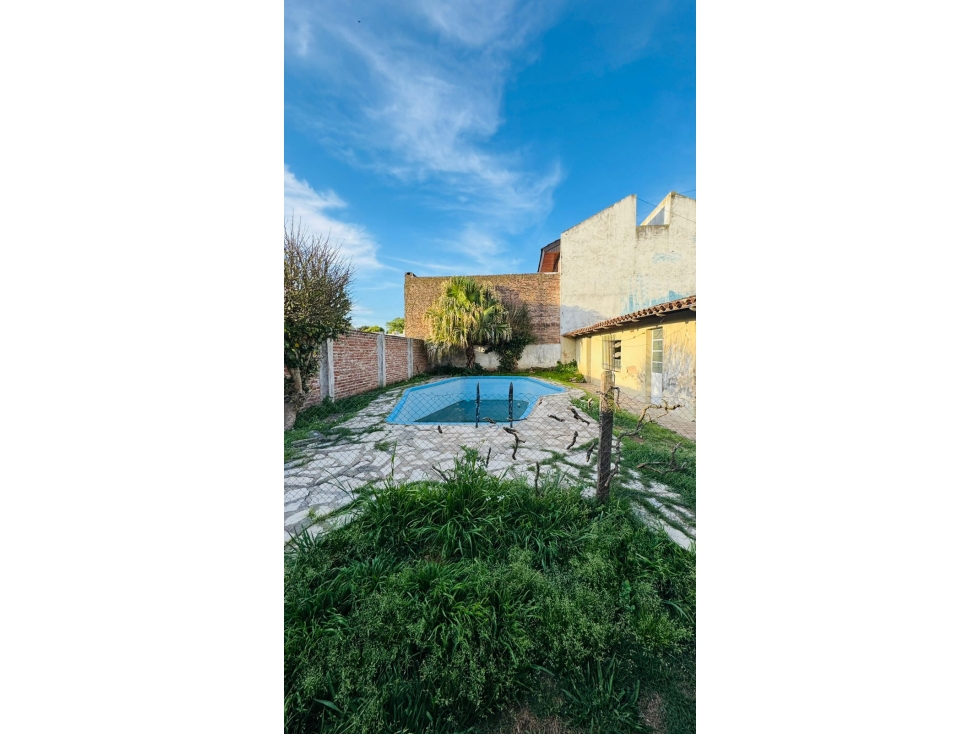VENTA CASA A RECICLAR EN CALLE MITRE - 6
