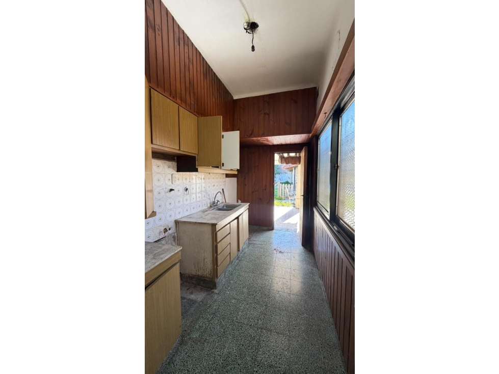 Venta de Casa a Reciclar ubicada sobre la calle Mitre, a pocos metros — foto 6