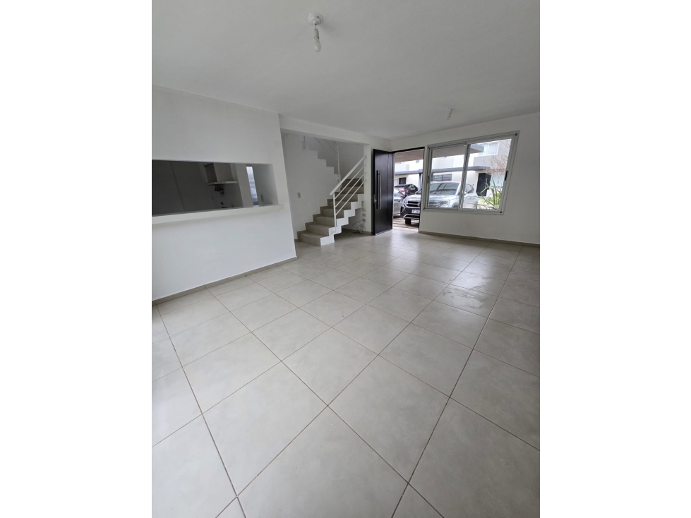 Rossen! Valle Escondido! 3 dorm, cochera doble! - 6