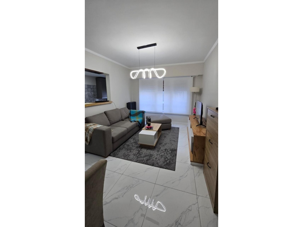 Espectacular departamento reciclado y amoblado - 2