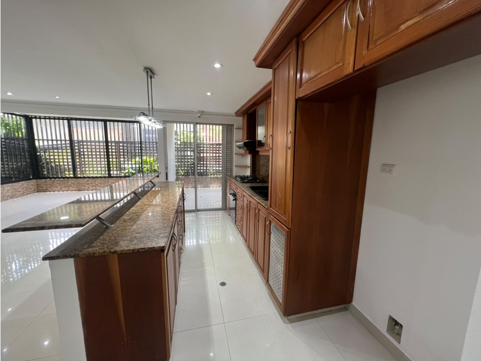 Casa en Arriendo Vía Las Palmas Medellín — foto 3