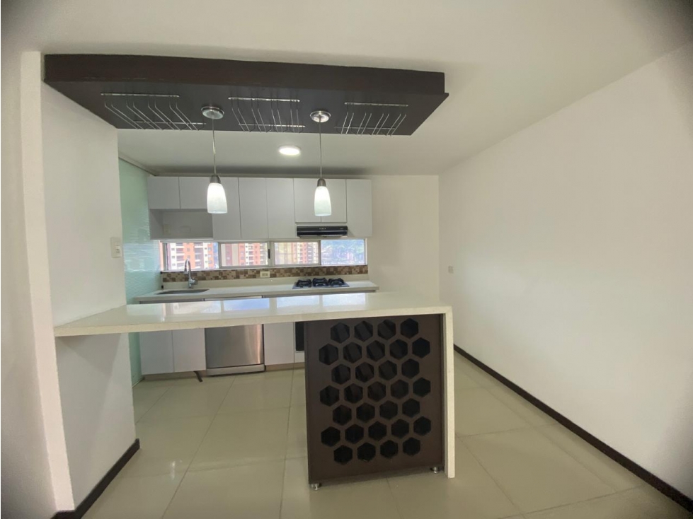 Arriendo Apartamento en el Poblado Sector los Balsos