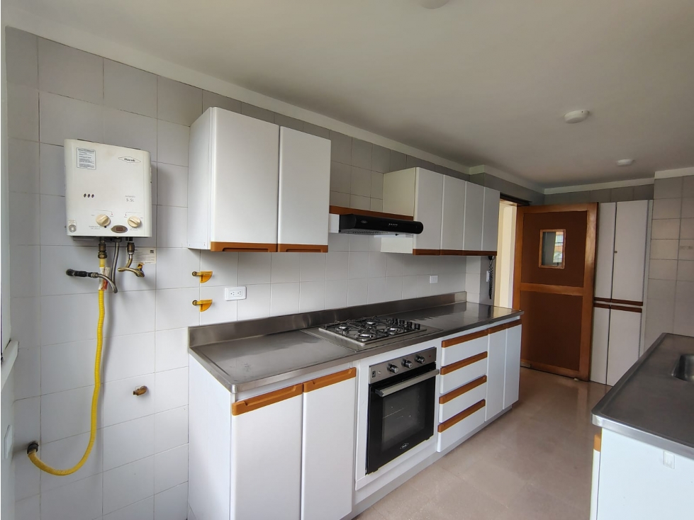 Apartamento en arriendo sector Milla de Oro — foto 6