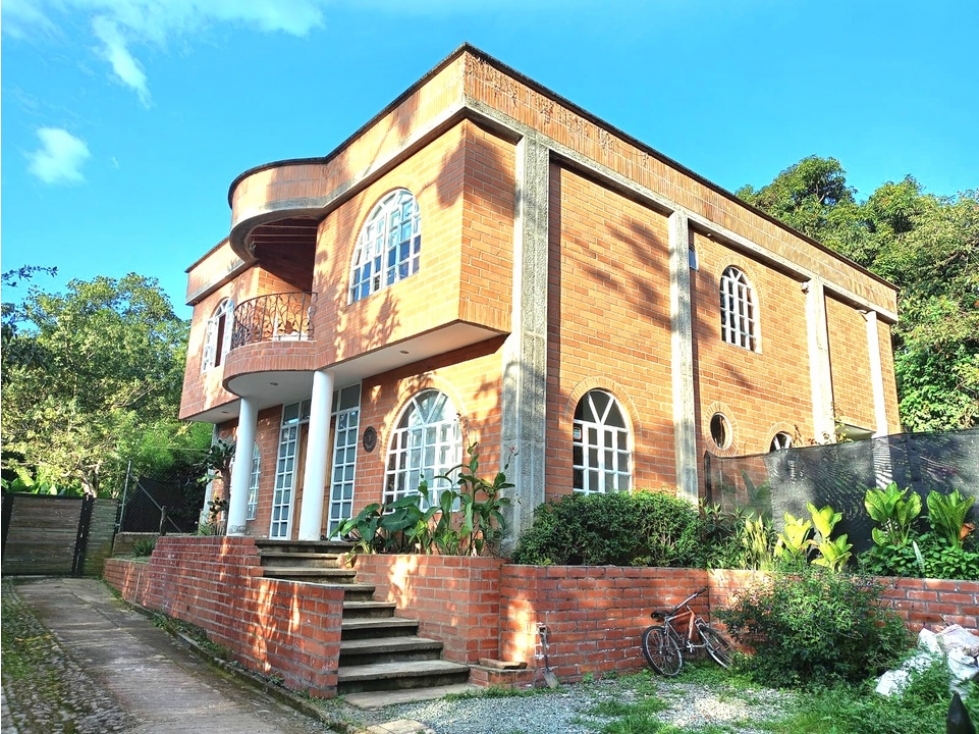 Casa en Arriendo Transversal Intermedia Envigado