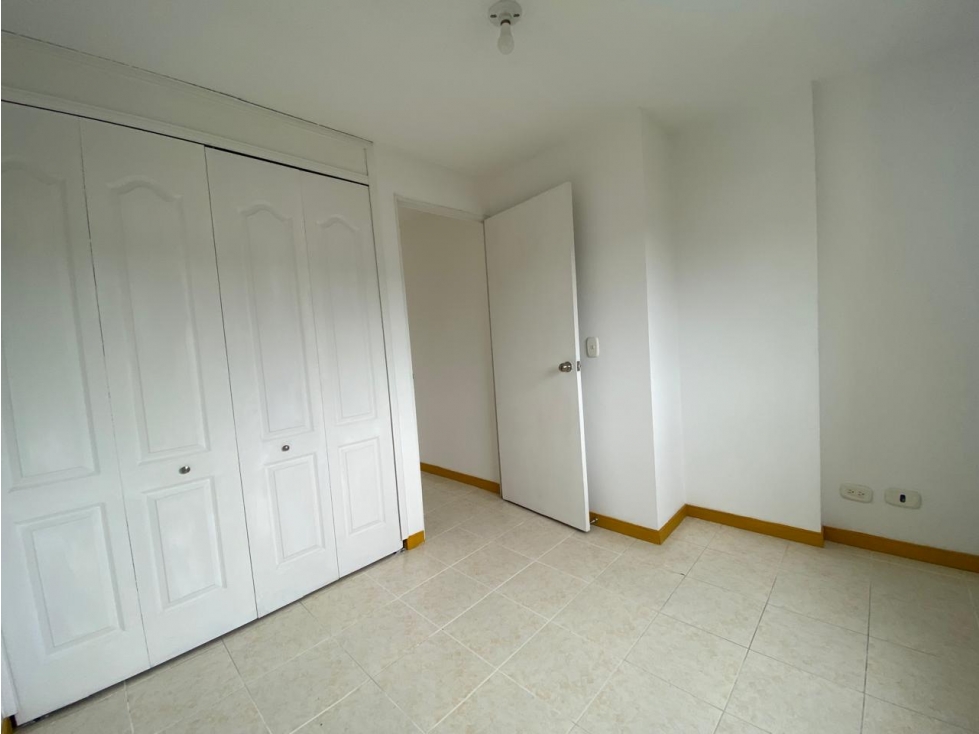 Arriendo Apartamento en el Poblado Sector San Julian — foto 4