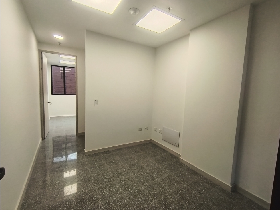 Oficina en Arriendo El Diamante Medellin - 1