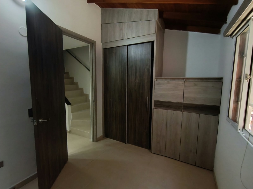 Apartamento en Arriendo La Hondonada Medellin — foto 2