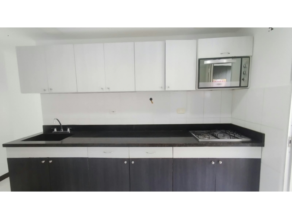 Apartamento En Arriendo En Laureles