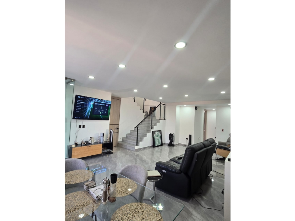 Apartamento Duplex En Venta En Conquistadores
