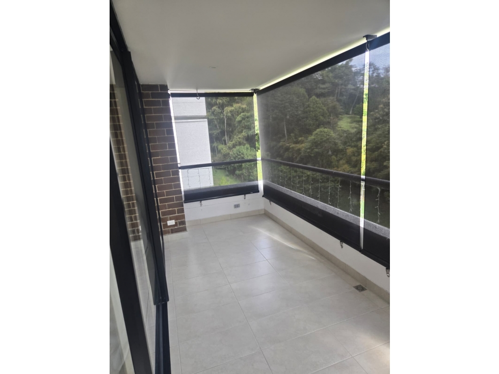 Apartamento en Renta -El Retiro - 2