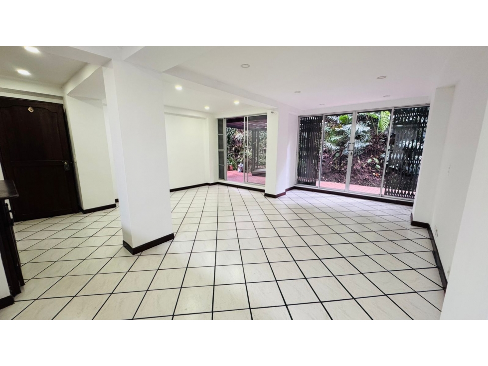 Apartamento en arriendo sector San Diego — foto 2