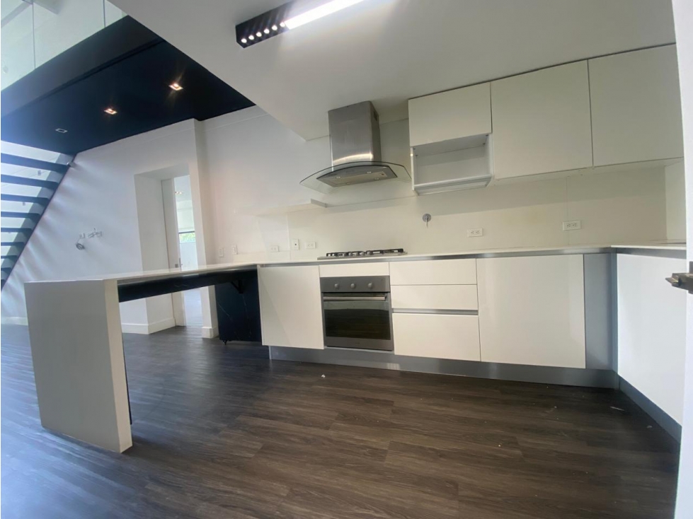Arriendo Apartamento en el Poblado