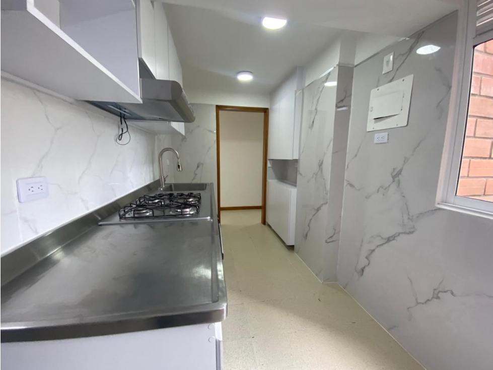 Arriendo Apartamento en el Poblado Sector Vizcaya — foto 3