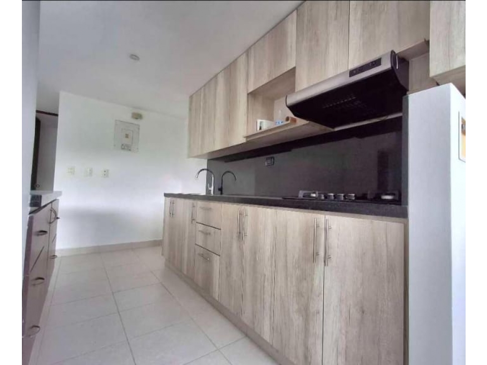 Arriendo Apartamento en el Poblado Sector Patio Bonito — foto 3