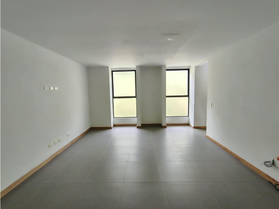 Apartamento en arriendo sector Loma del Escobero — foto 4