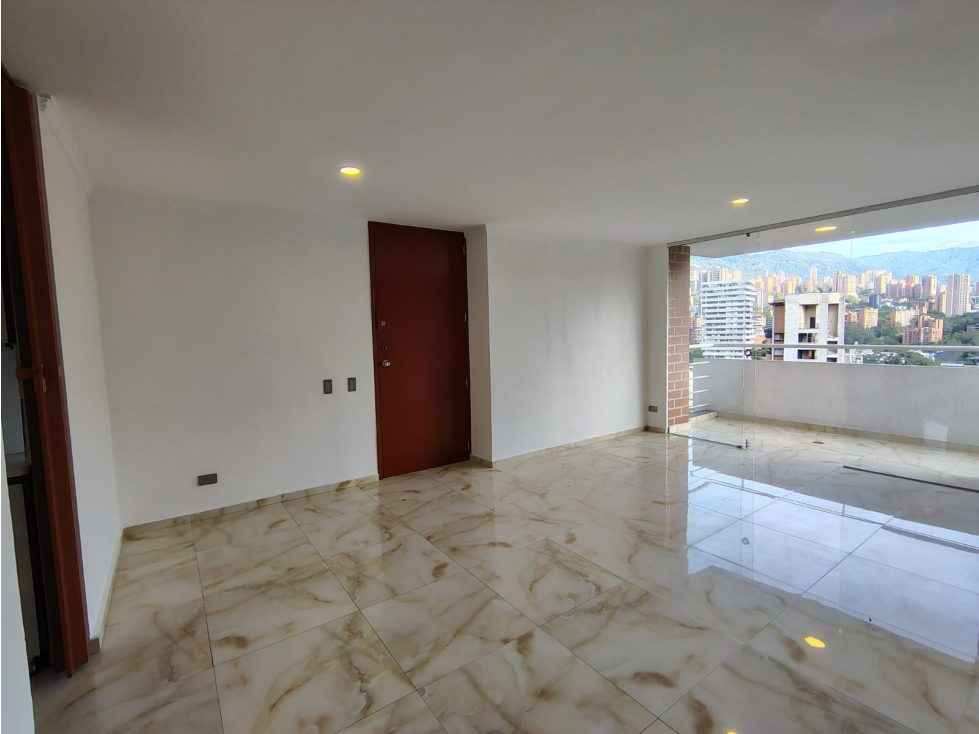 Apartamento en arriendo sector Lalinde — foto 3