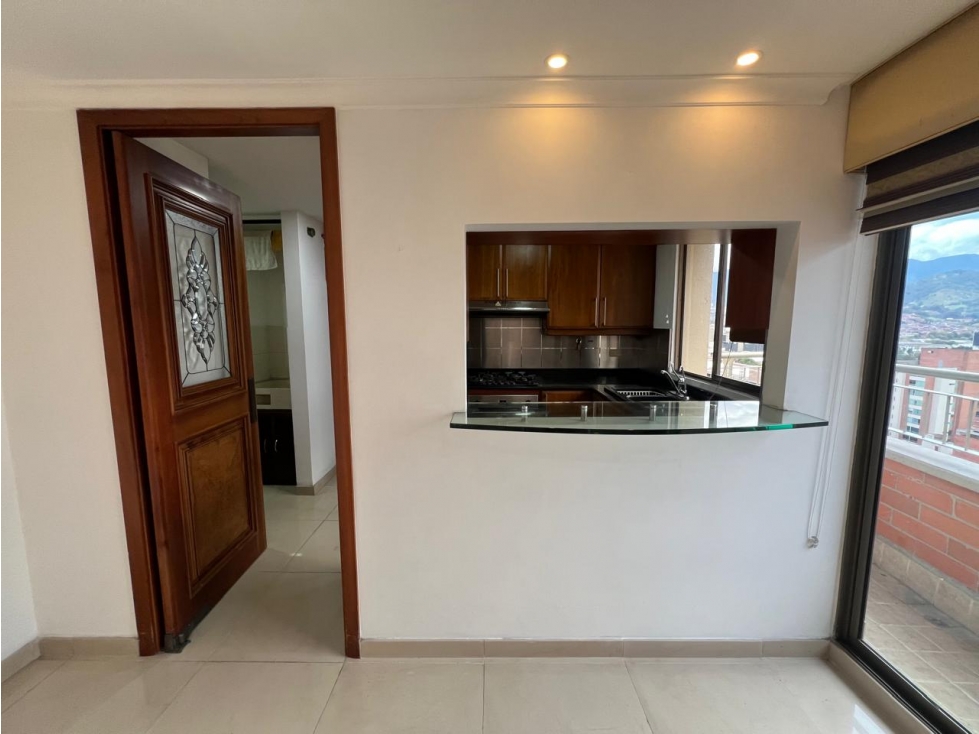 Apartamento en Arriendo Santa María de los Angeles Medellin — foto 2
