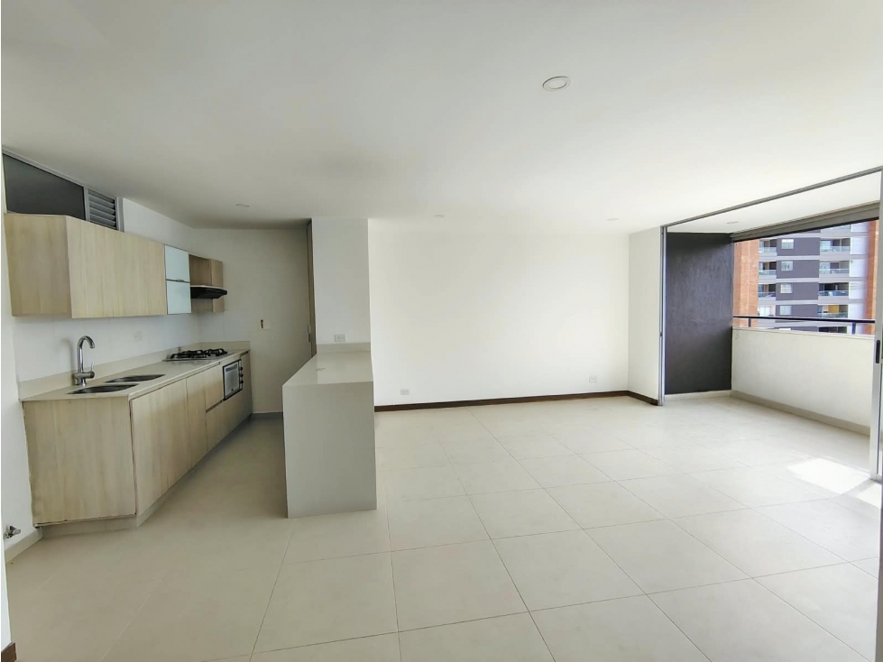 Apartamento en arriendo sector Los Gonzalez — foto 2