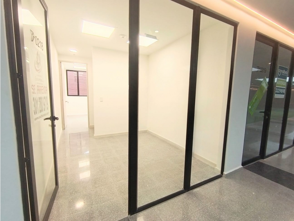Oficina en Arriendo El Diamante Medellin - 1