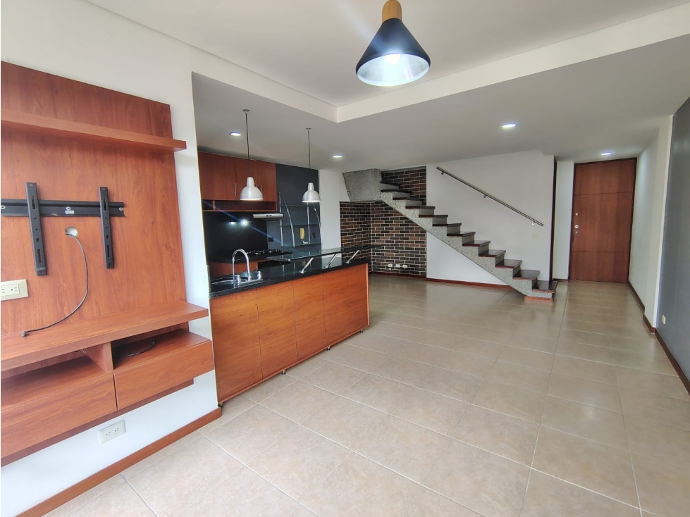 Apartamento en arriendo sector Alejandría — foto 2