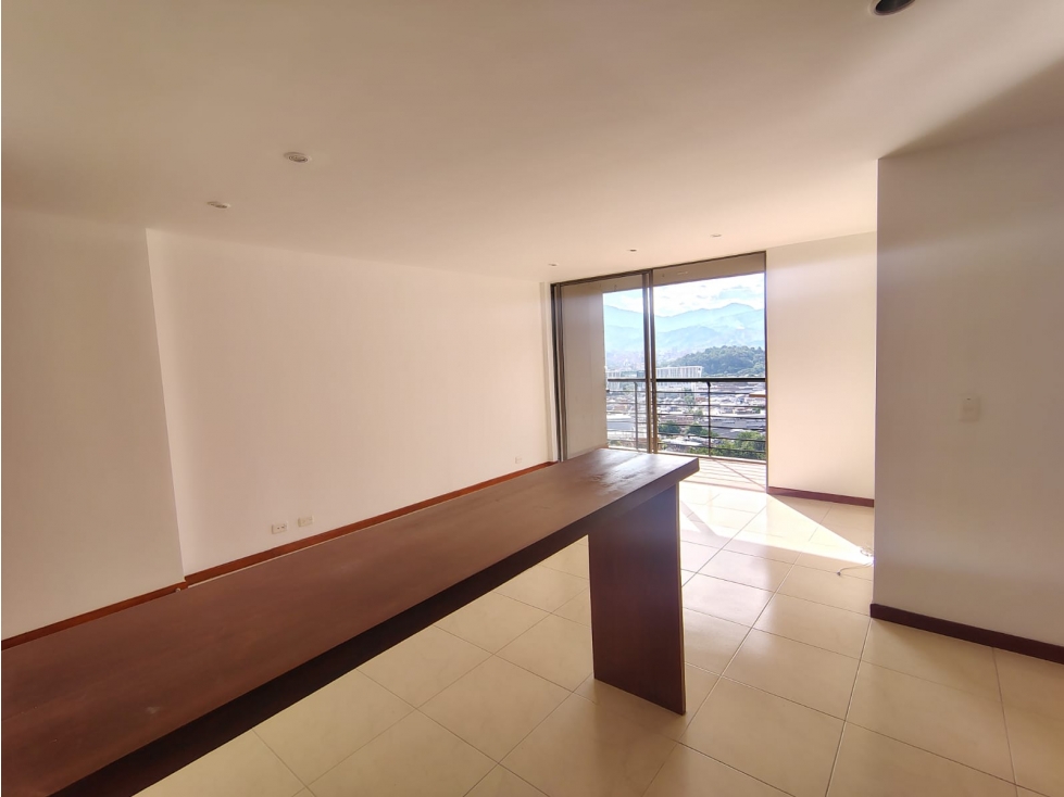 Apartaestudio en arriendo sector Loma del Encierro — foto 5