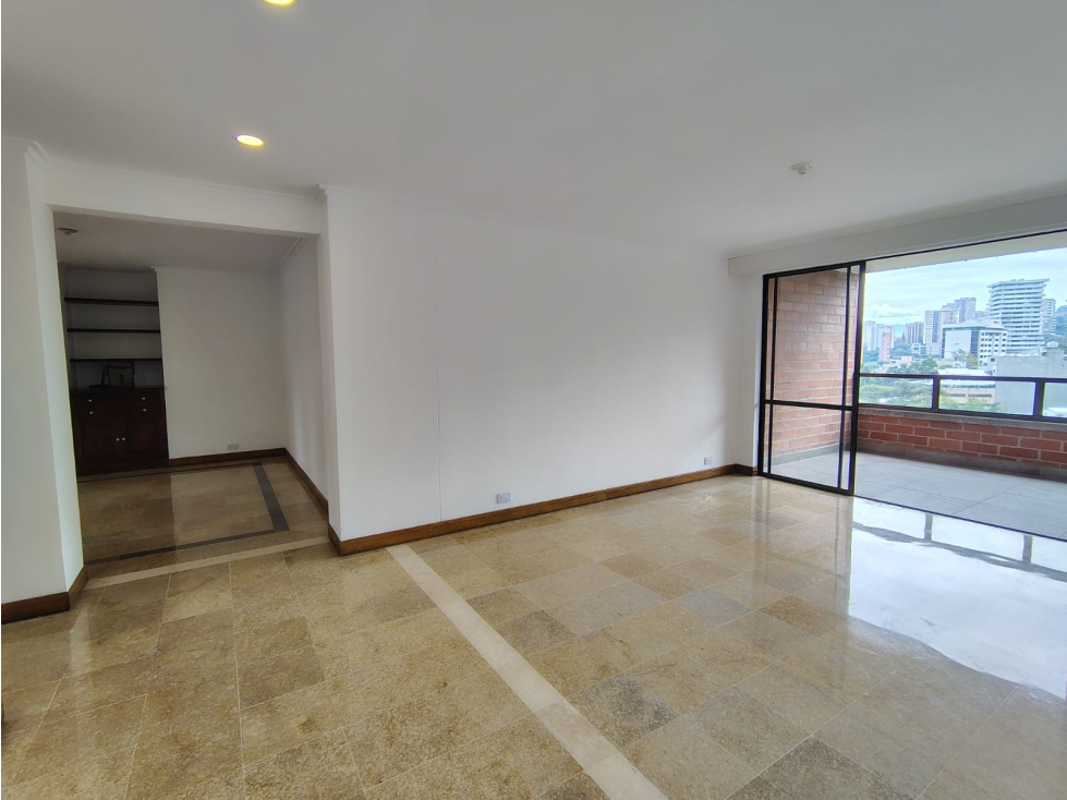 Apartamento en arriendo sector Milla de Oro — foto 4