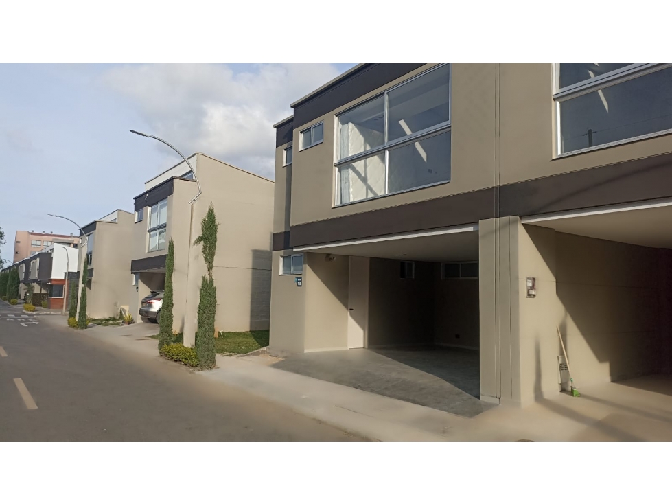 casa en venta en Rionegro, Gualanday