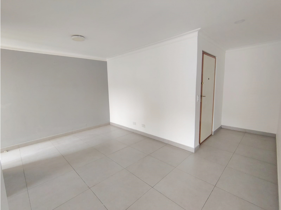 Apartamento en arriendo sector Loma del Encierro — foto 6
