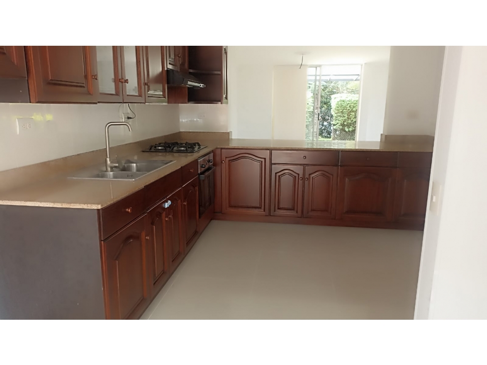 Casa en arriendo en el Retiro — foto 6