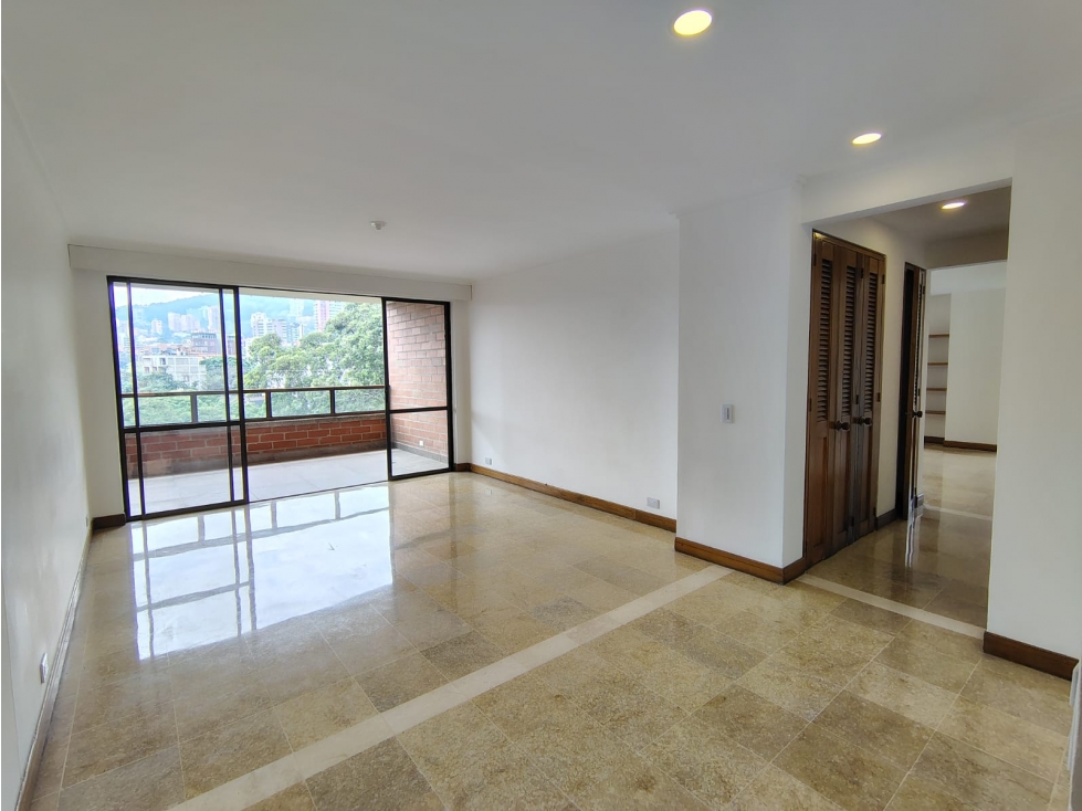 Apartamento en arriendo sector Milla de Oro