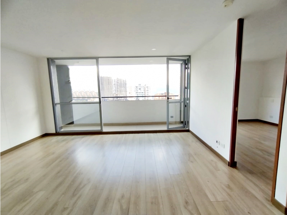 Apartaestudio en arriendo sector Loma de los González — foto 4