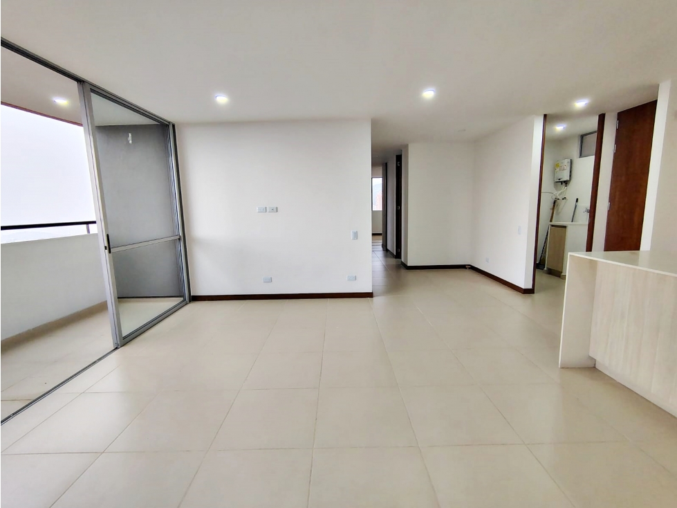 Apartamento en arriendo sector Los Gonzalez — foto 2