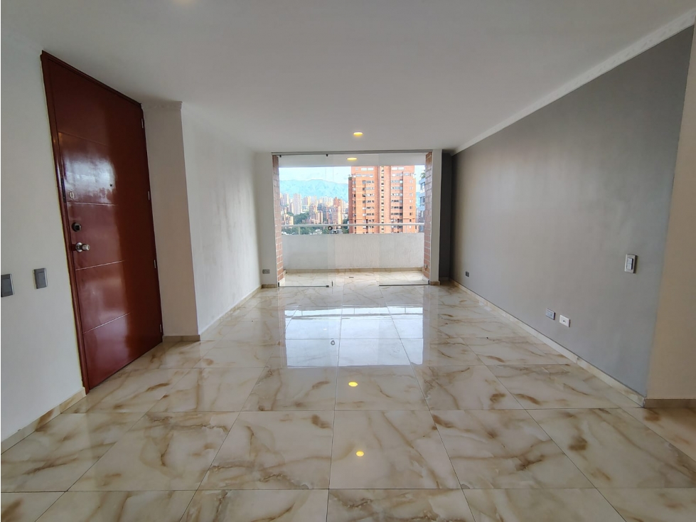 Apartamento en arriendo sector Lalinde