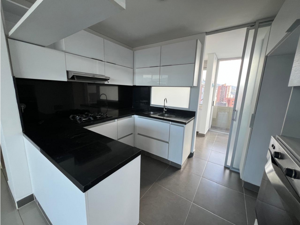 Apartamento en Arriendo Santa María de los Angeles Medellin — foto 2