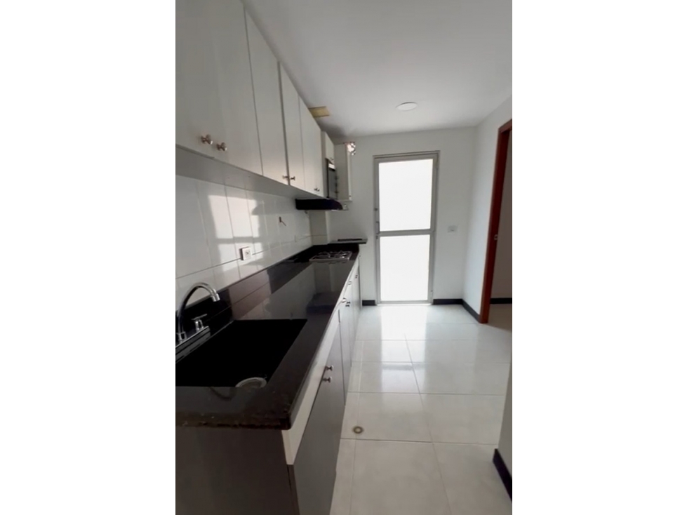 Apartamento En Arriendo En Laureles