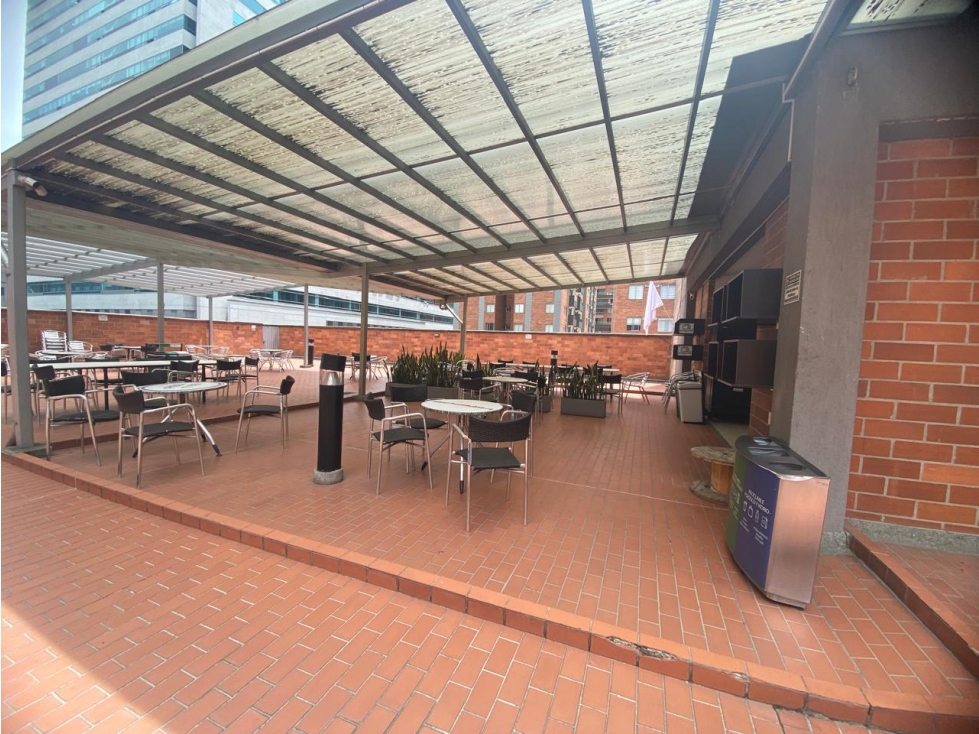 Vendo Oficina en Patio Bonito
