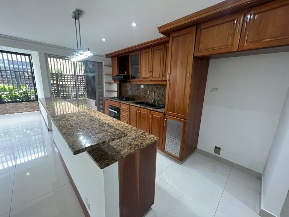 Casa en Arriendo Vía Las Palmas Medellín — foto 2