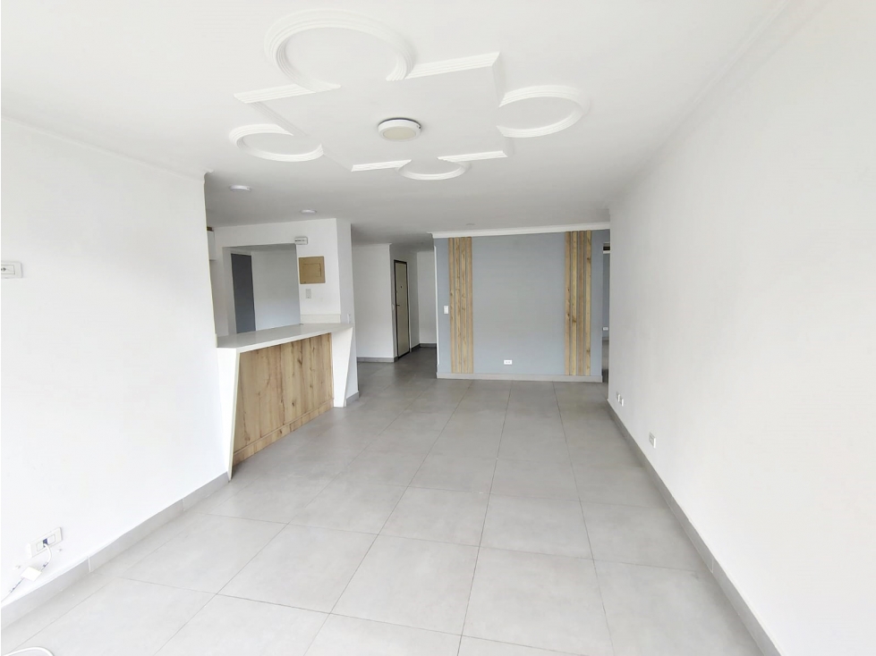 Apartamento en arriendo sector Loma del Encierro — foto 2