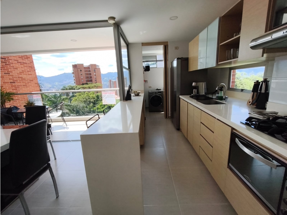 Apartamento Amoblado en Arriendo Loma del Esmeraldal — foto 5