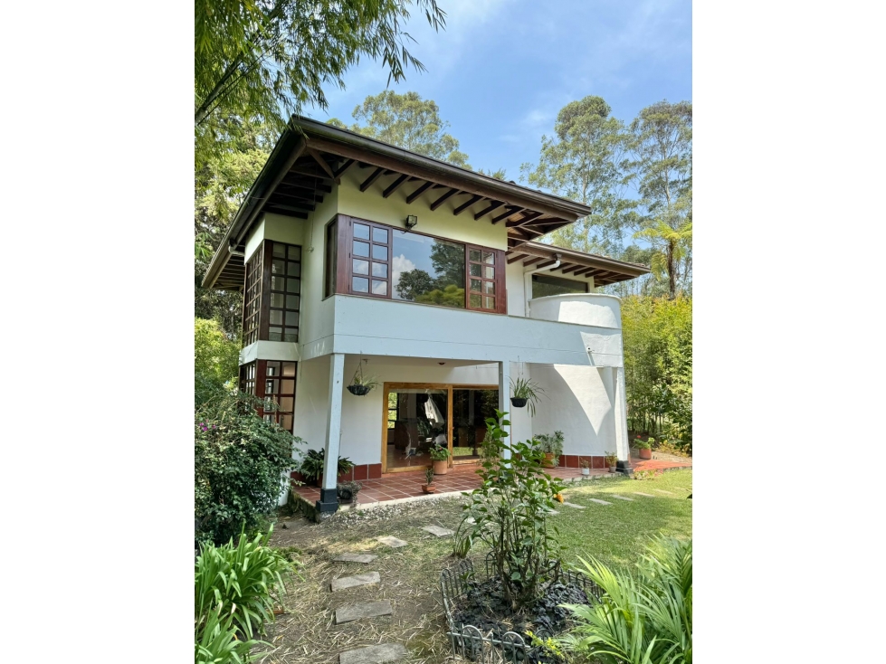 Casa para renta via san Antonio -la Ceja
