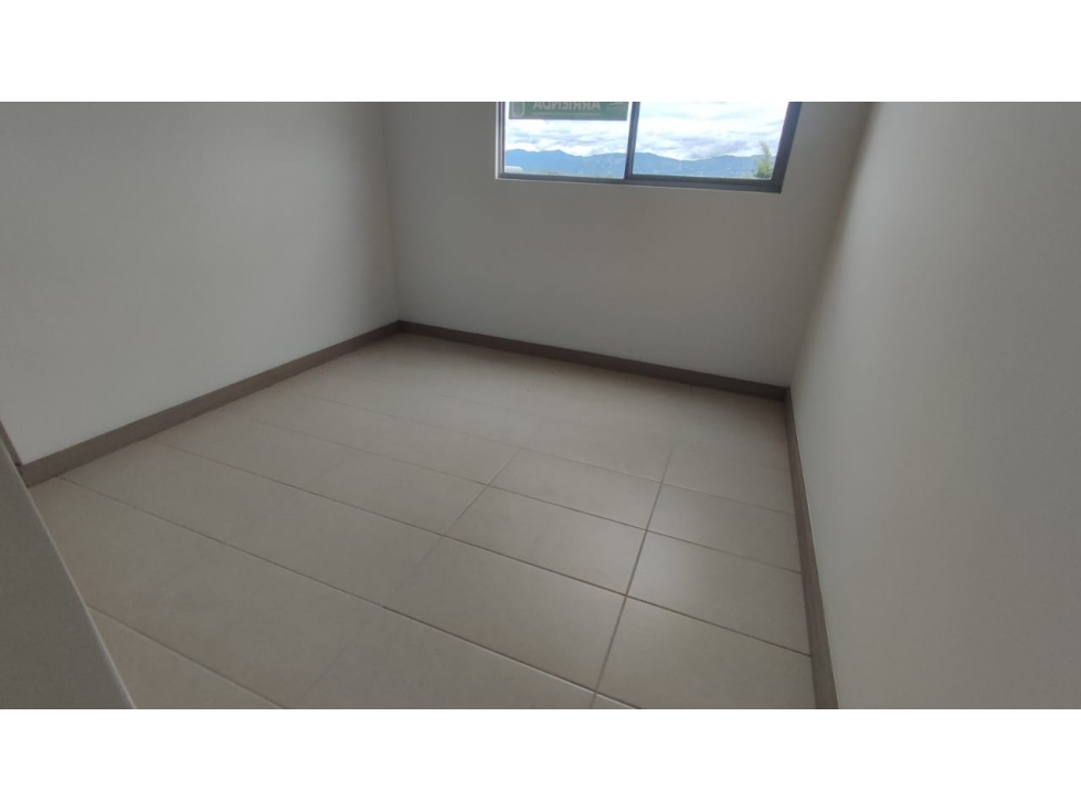 Apartamento en arriendo en Rionegro, Sector San Nicolás — foto 3