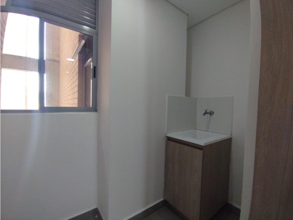 Arriendo Apartamento en el Poblado Santa María de los ángeles — foto 2