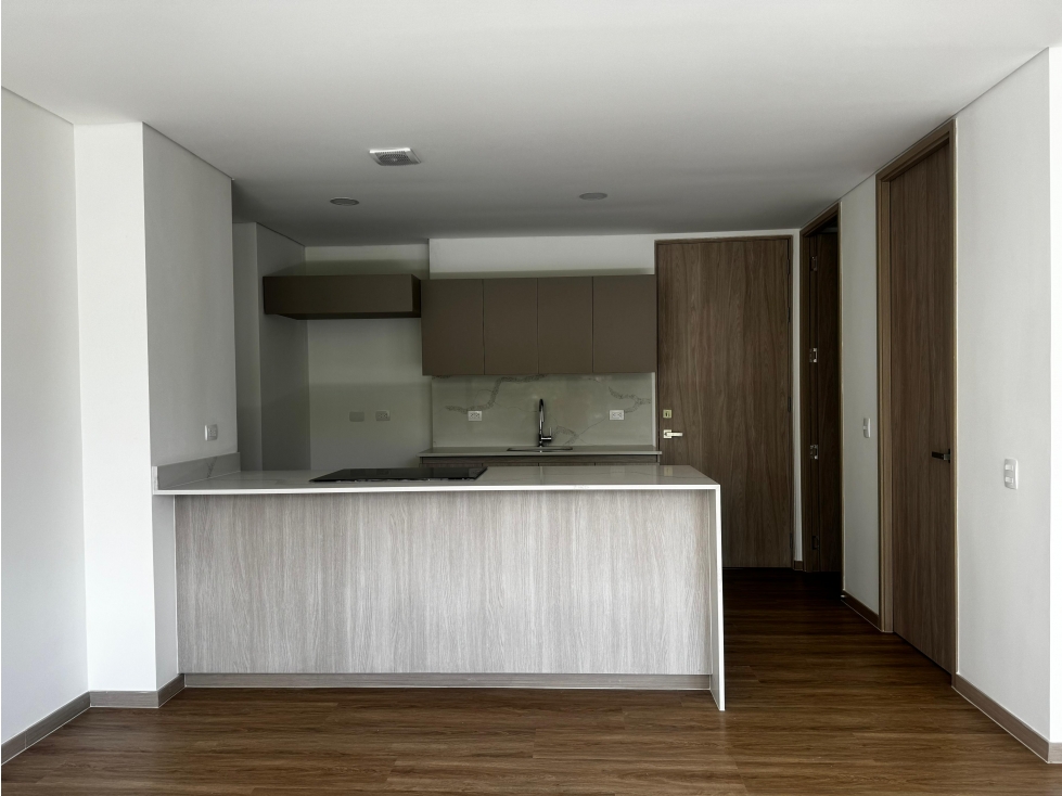 Aparta estudio en arriendo en Rionegro sector Sajonia