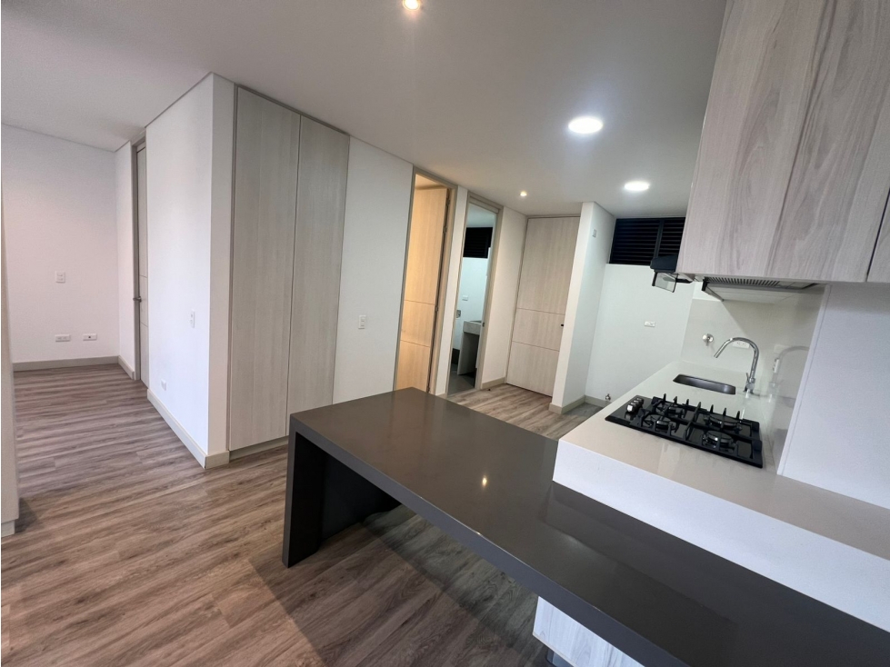 Apartaestudio en Arriendo Loma Los Gonzalez Medellin — foto 4