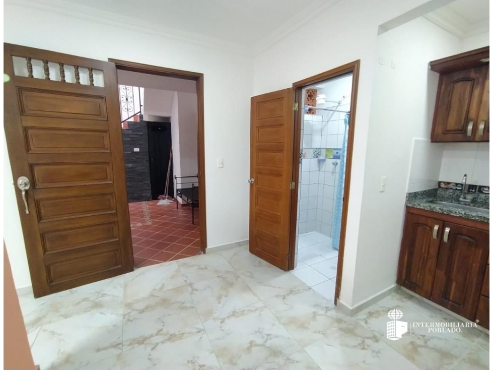 Apartaestudio en arriendo sector Villa Hermosa — foto 2