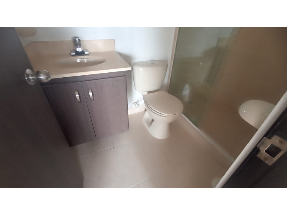Apartamento en arriendo en Rionegro en sector los colegios — foto 2
