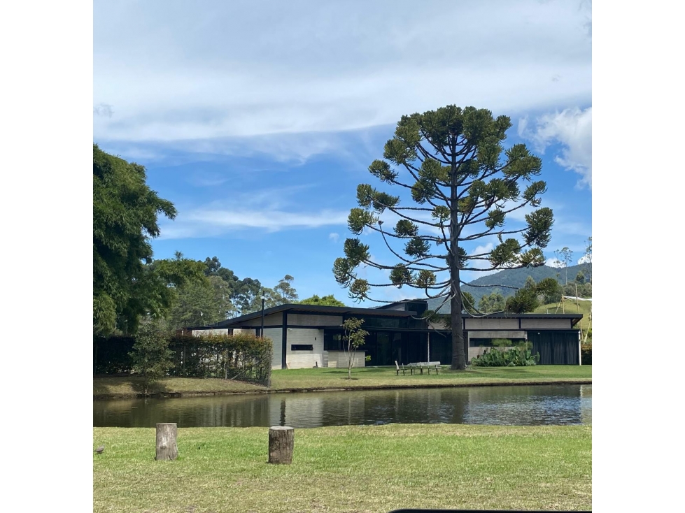 Casa campestre moderna en venta o renta vía Rionegro, La Ceja — foto 2