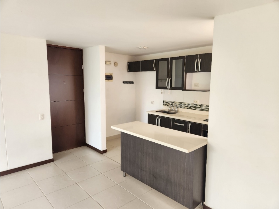 Apartamento en arriendo sector Loma del Esmeraldal — foto 4