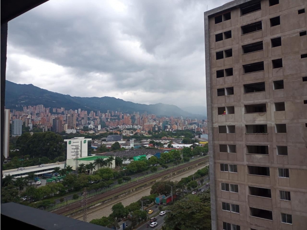 Aparta Estudio en Arriendo sector Santa Fe al frente de Ciudad del Rio — foto 5